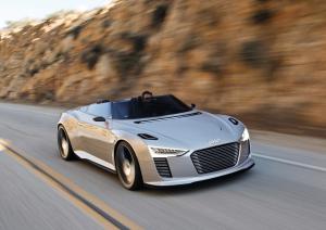 2010 Audi e-Tron Spyder Concept